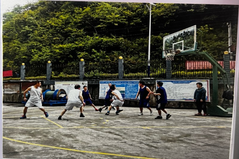 组织篮球比赛