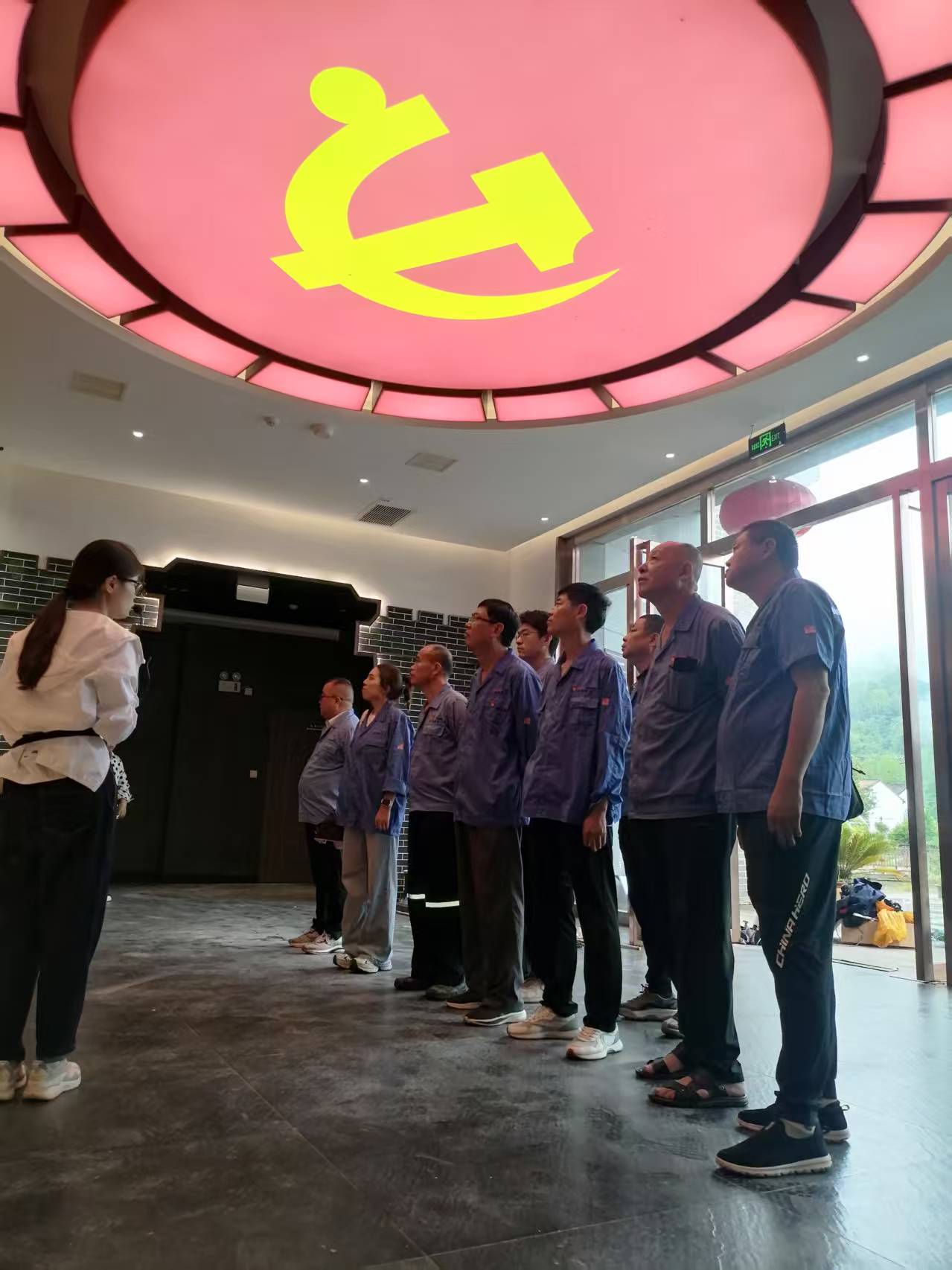 西乡骆家坝红色教育基地学习