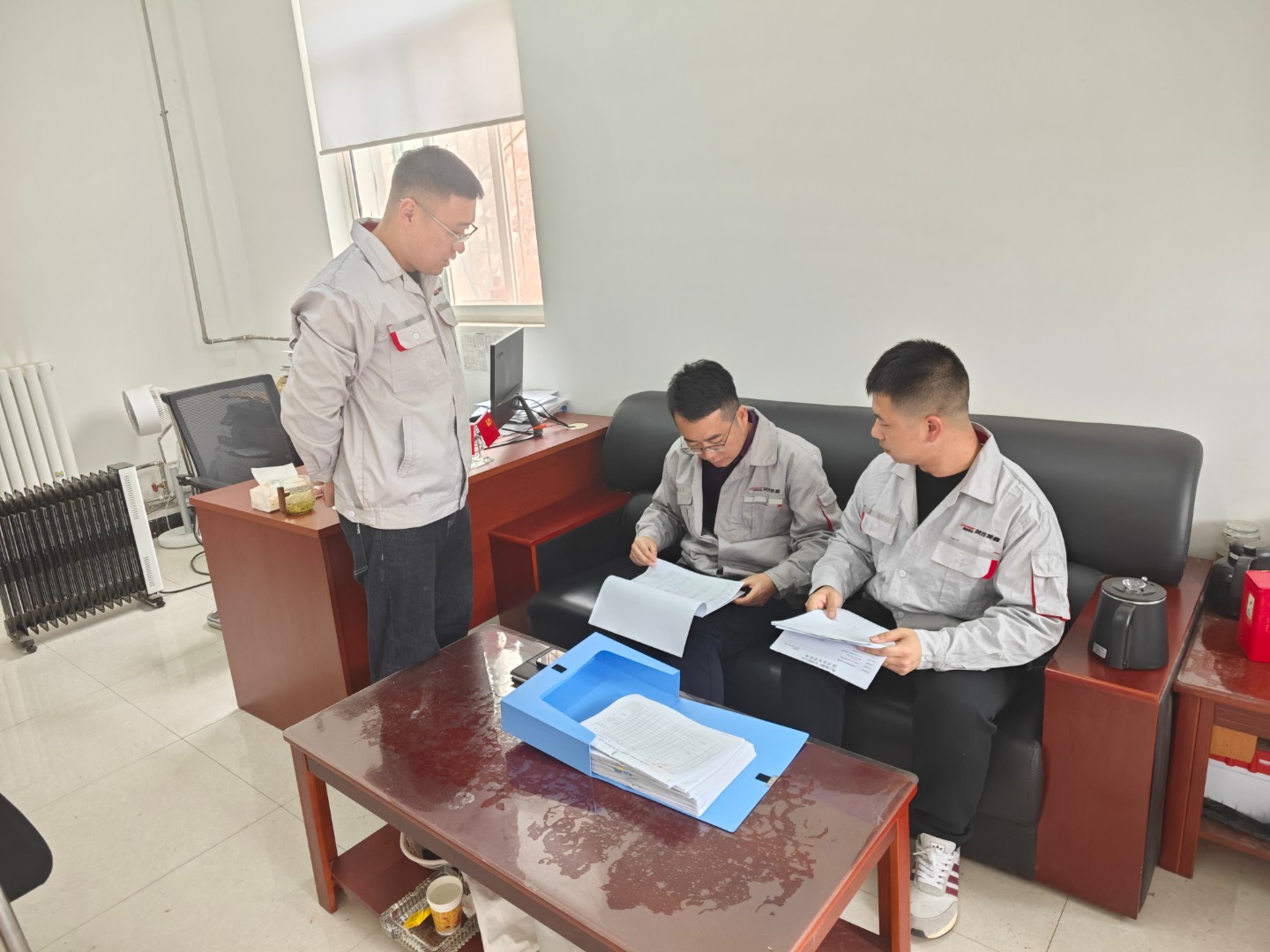 美鑫矿业公司：以学查改筑牢作风防线，强化党员干部八小时外监督