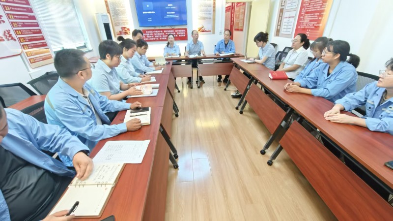机关三支部深人贯彻中央八项规定警示教育