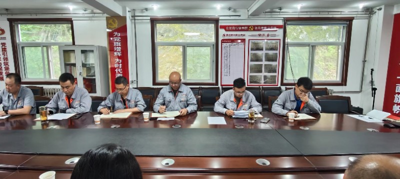 全国“两会精神”宣讲